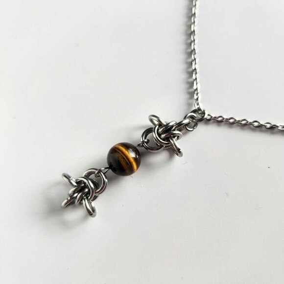 Gothic tiger eye chain maile necklace with a small silver chain - Picture 5 of 10